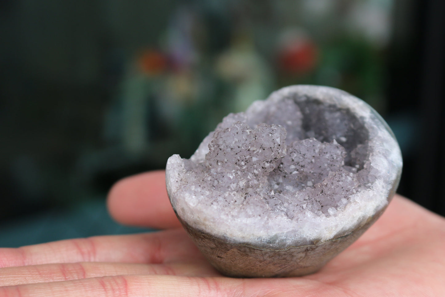 Natural Amethyst Geode Cluster 234g – Purple Crystal for Home Decor & Display