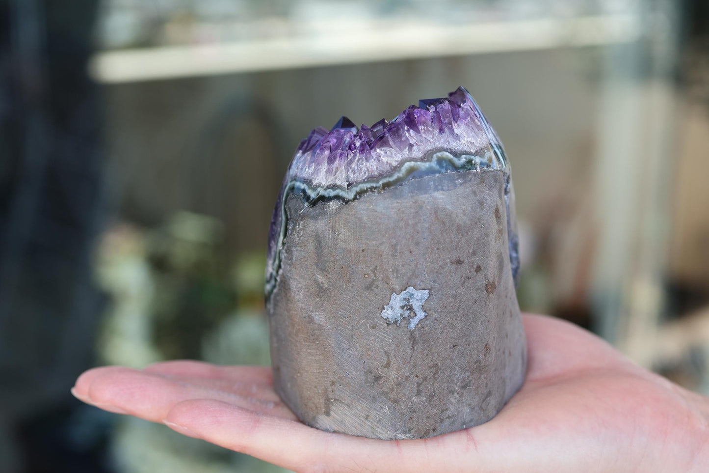 Natural Amethyst Geode Cluster 962g – Raw Purple Crystal for Home Decor & Display