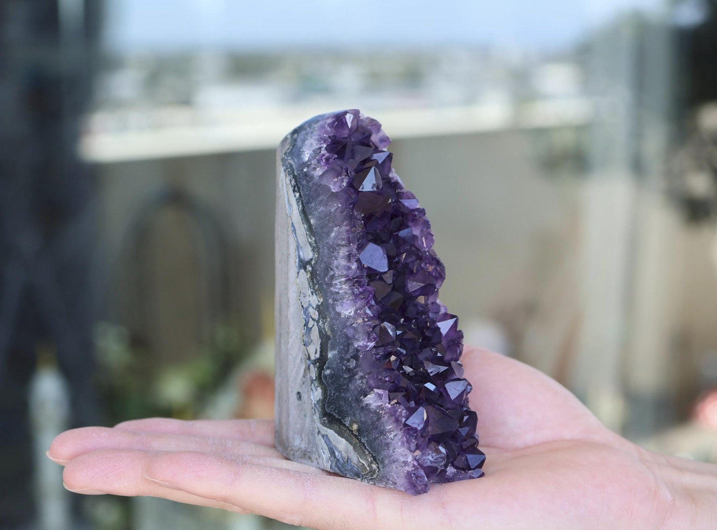 Premium Amethyst Geode 449g – Natural Purple Crystal Cluster for Meditation & Decor