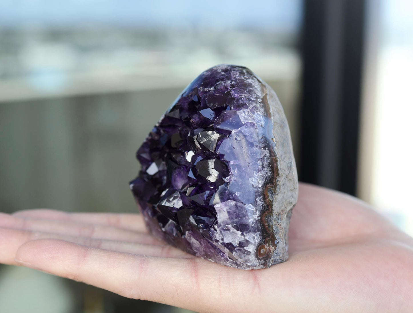 Natural Amethyst Geode 355g – Purple Crystal for Meditation & Home Decor