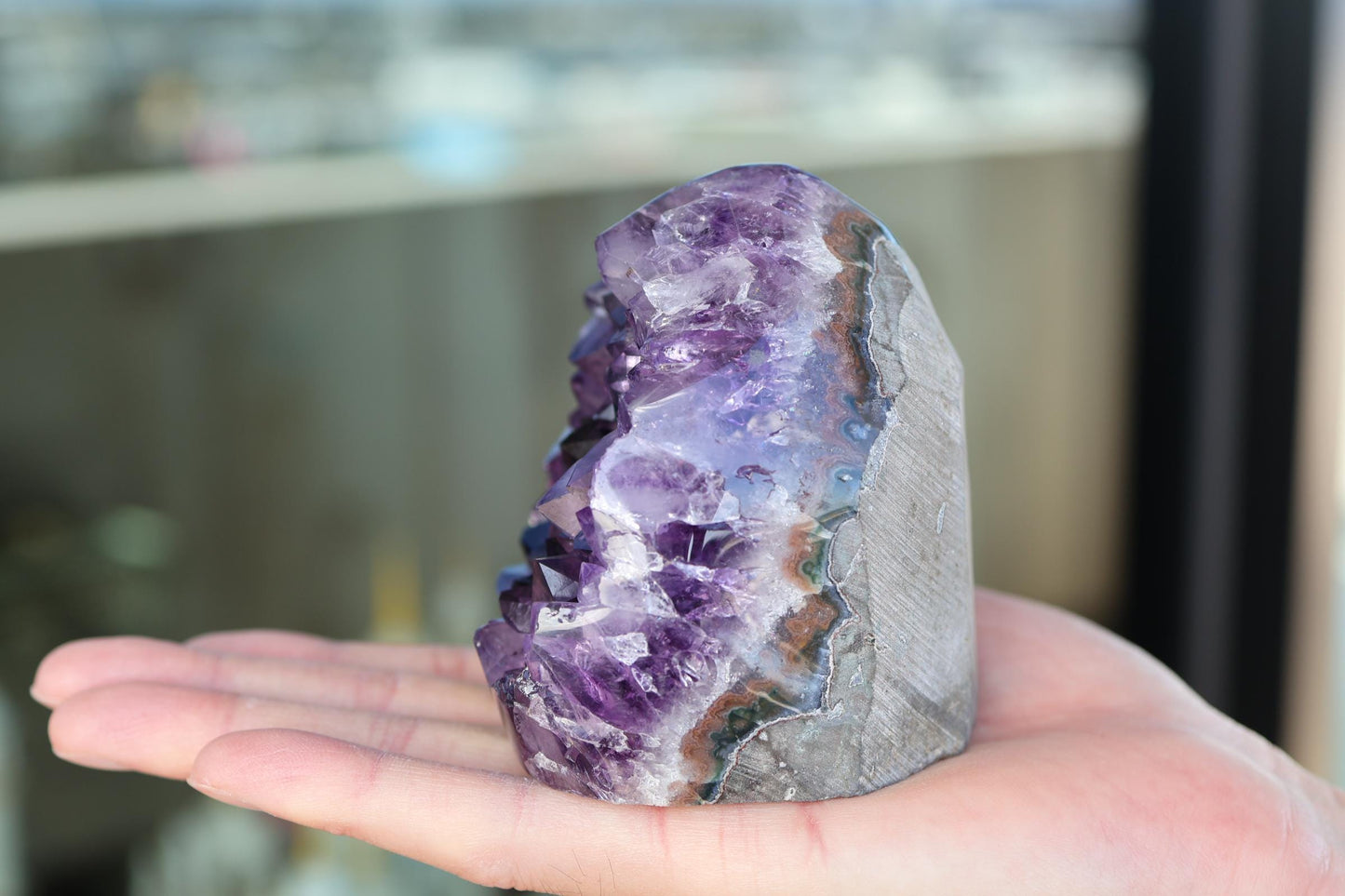 Premium Amethyst Geode 716g – Natural Purple Crystal for Meditation & Decor