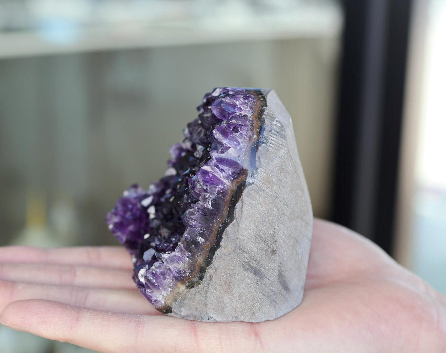 Premium Amethyst Geode 494g – Natural Purple Crystal for Meditation & Decor