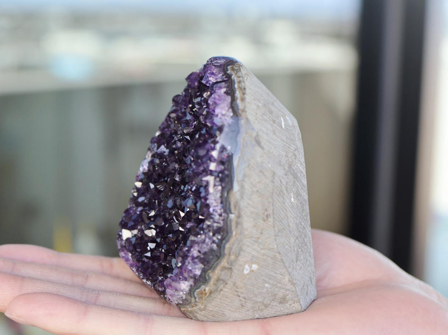 Premium Amethyst Geode 574g – Natural Purple Crystal for Meditation & Decor
