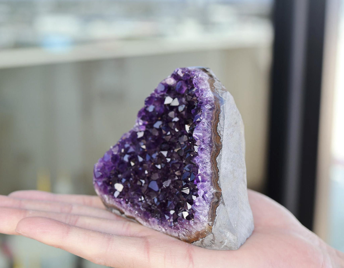 Natural Amethyst Geode 555g – Purple Crystal for Home Decor & Display
