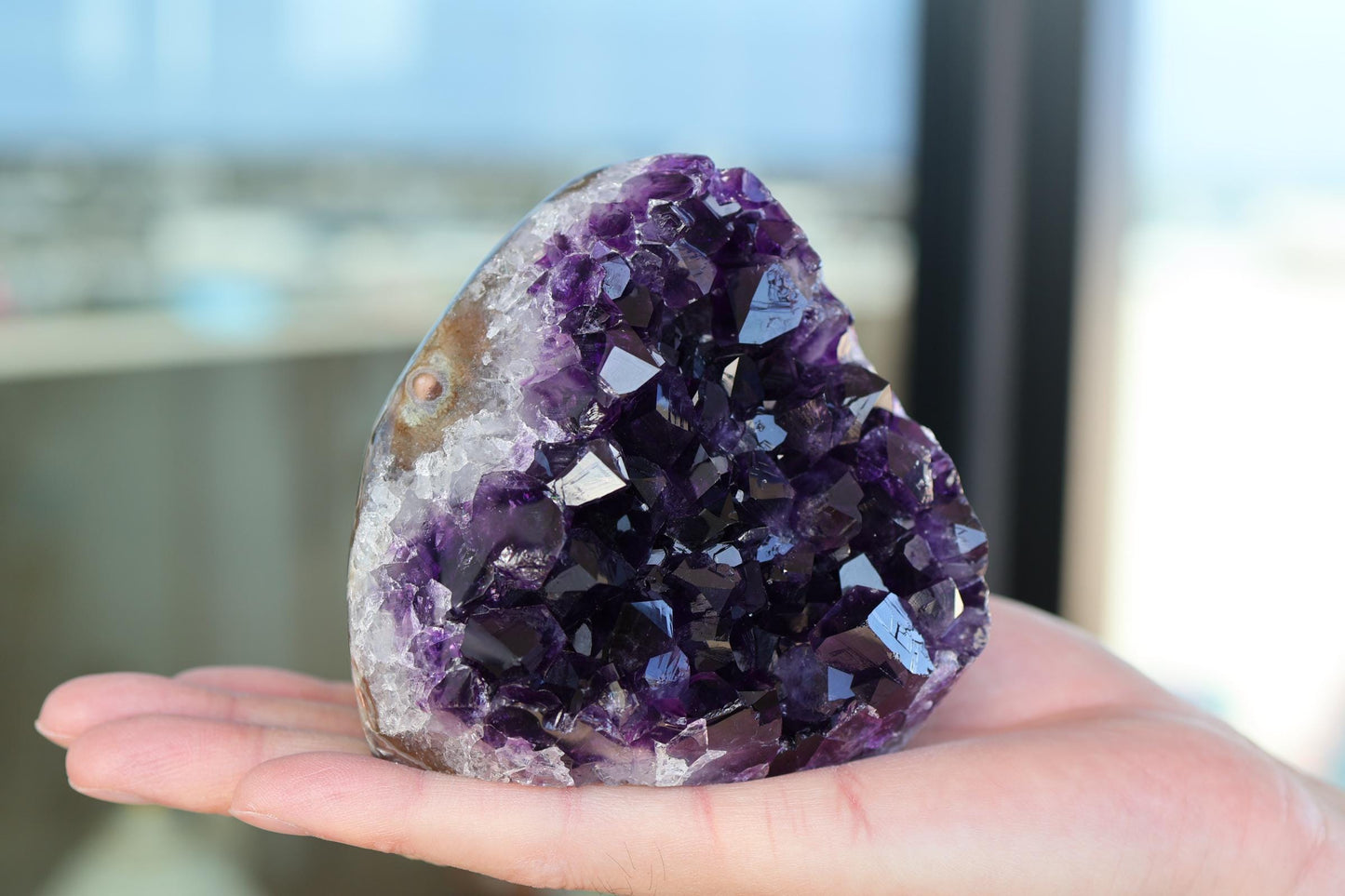 Natural Amethyst Geode Cluster 840g – Raw Purple Crystal for Home Decor & Display