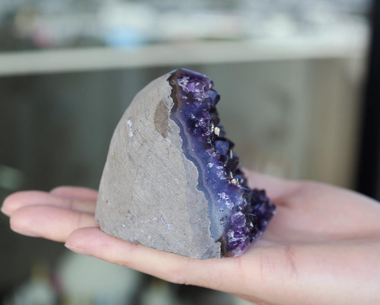 Natural Amethyst Geode Cluster 420g – Raw Purple Crystal for Home Decor & Display