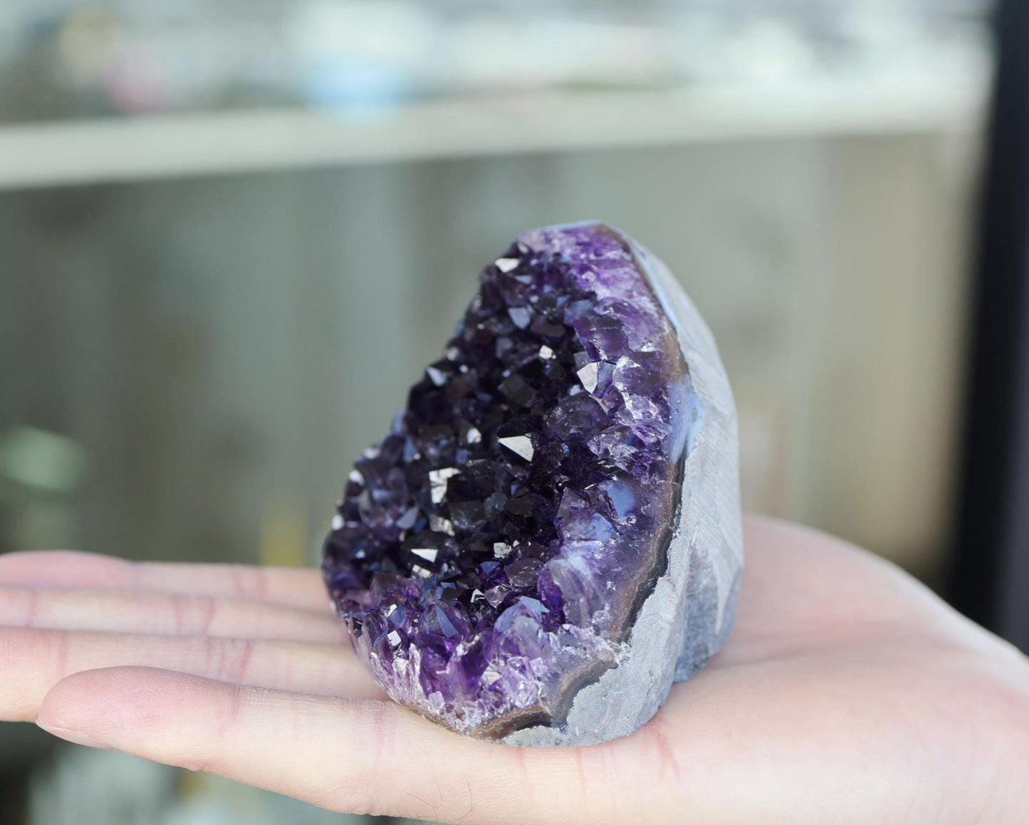 Natural Amethyst Geode Cluster 420g – Raw Purple Crystal for Home Decor & Display