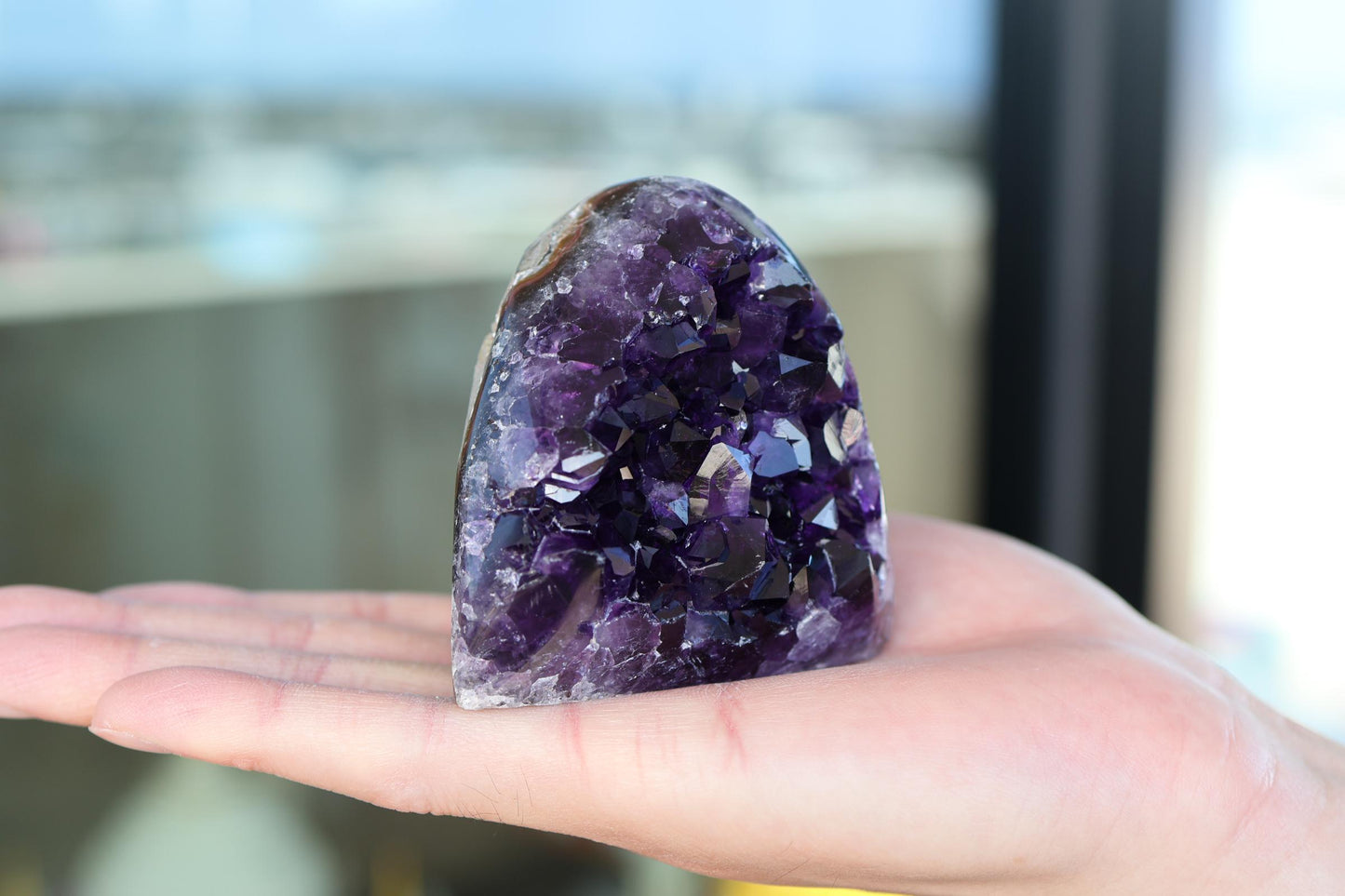 Natural Amethyst Geode 355g – Purple Crystal for Meditation & Home Decor