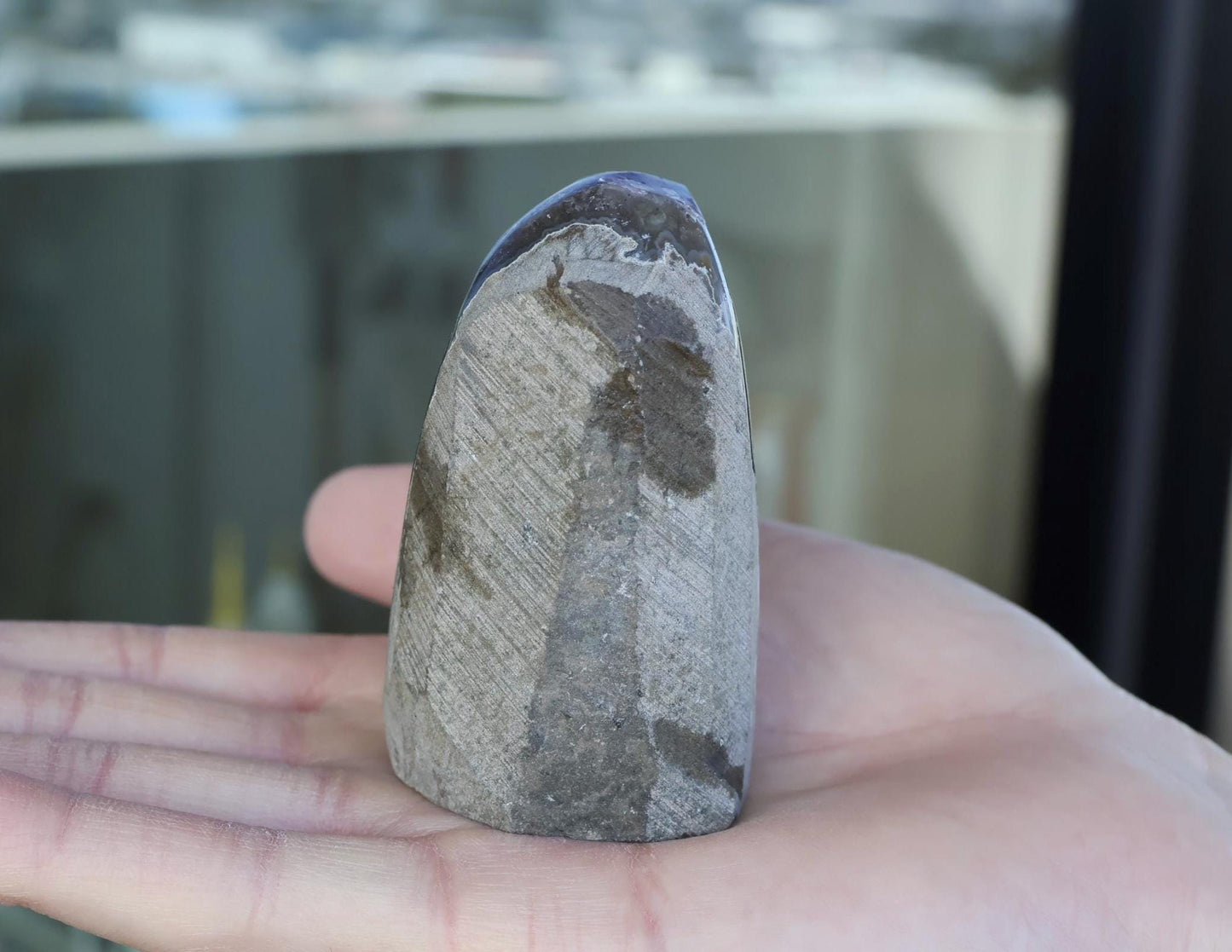 Natural Amethyst Geode 178g – Purple Crystal for Home Decor & Display