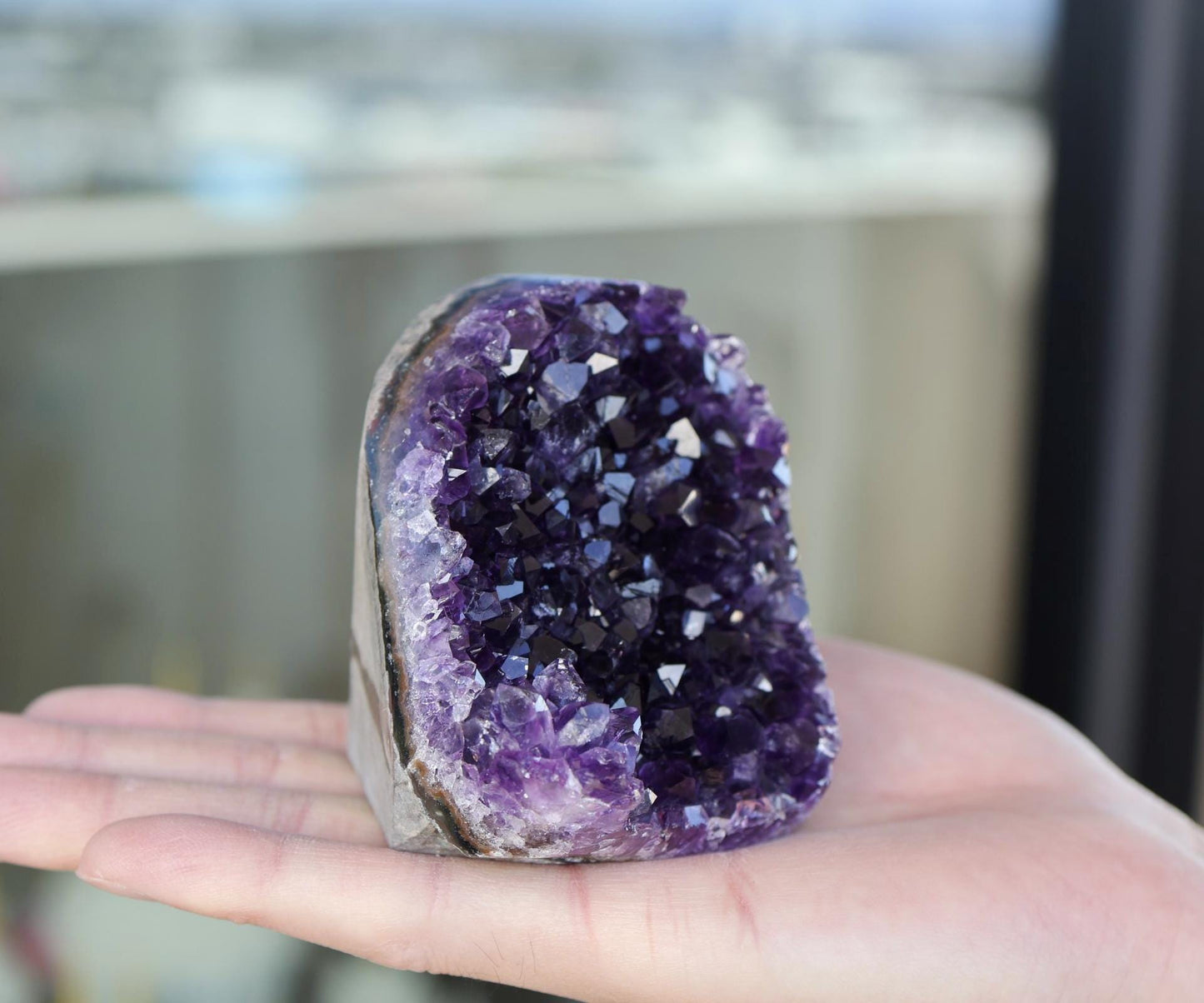 Premium Amethyst Geode 494g – Natural Purple Crystal for Meditation & Decor