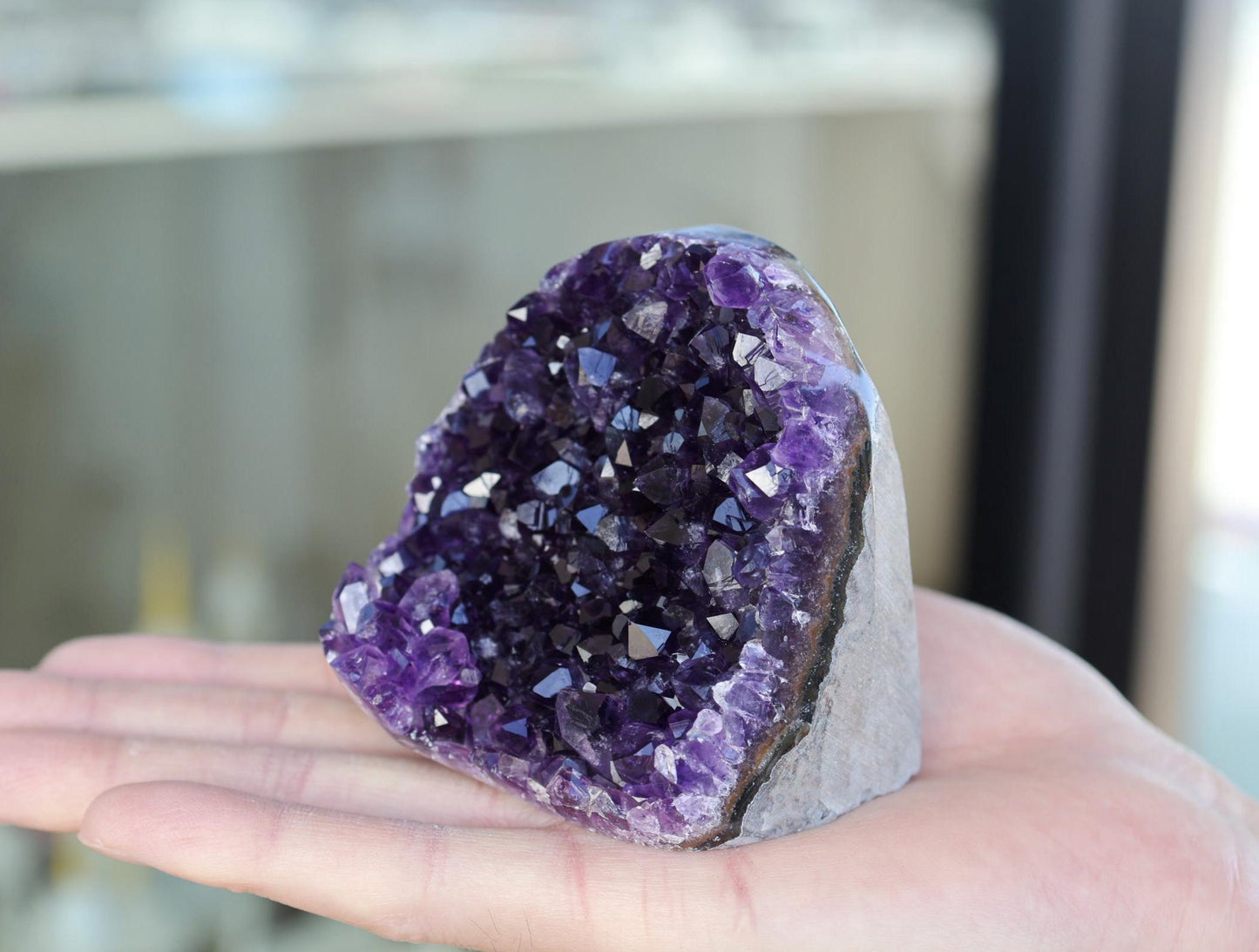 Premium Amethyst Geode 494g – Natural Purple Crystal for Meditation & Decor