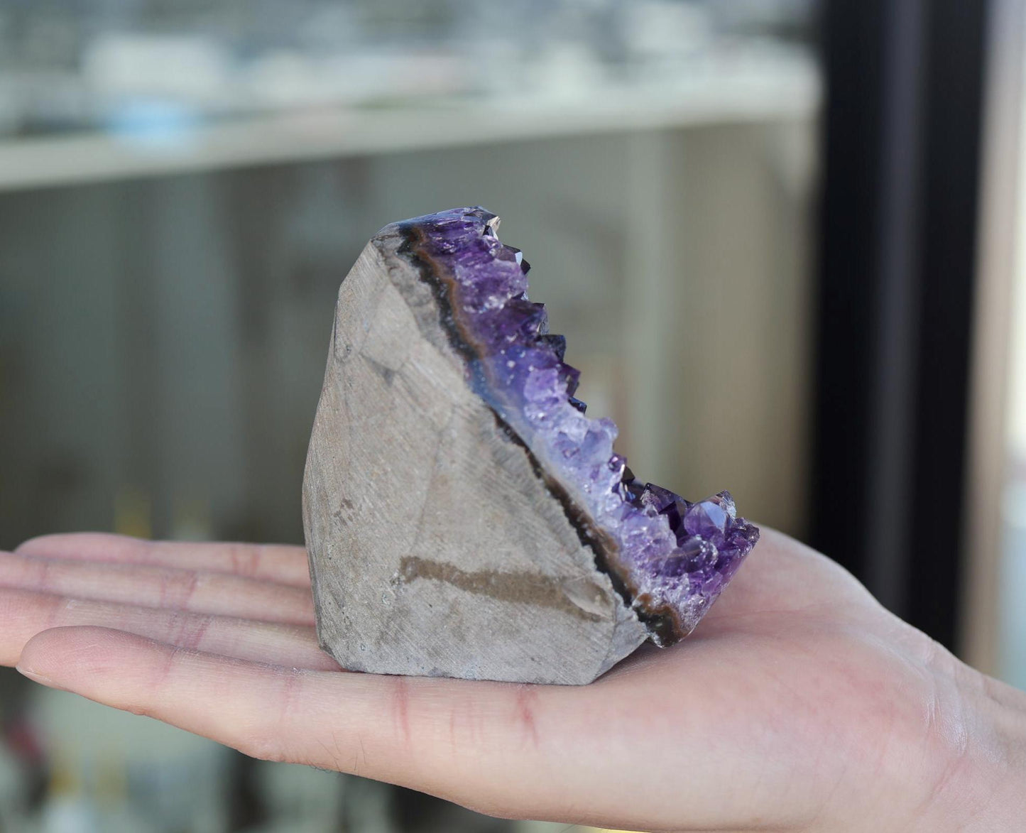 Premium Amethyst Geode 494g – Natural Purple Crystal for Meditation & Decor