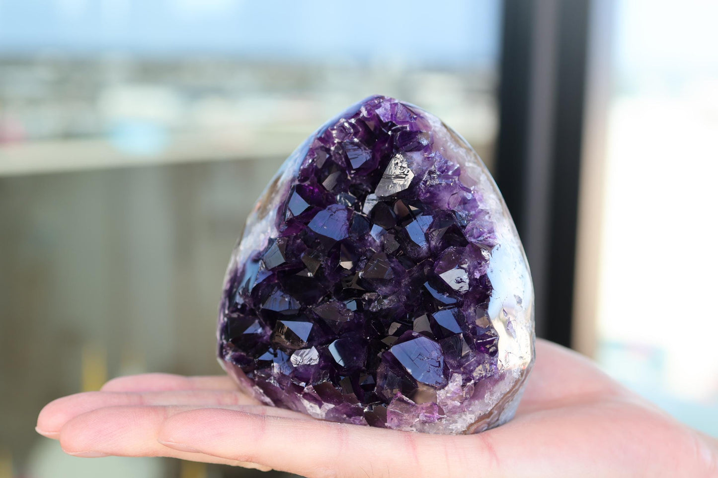 Natural Amethyst Geode Cluster 840g – Raw Purple Crystal for Home Decor & Display