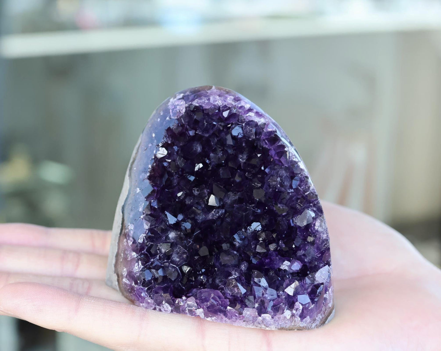 Natural Amethyst Geode Cluster 420g – Raw Purple Crystal for Home Decor & Display